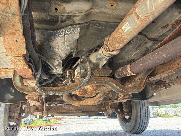 image for item EI5940 2004 Ford F450 Super Duty dump truck