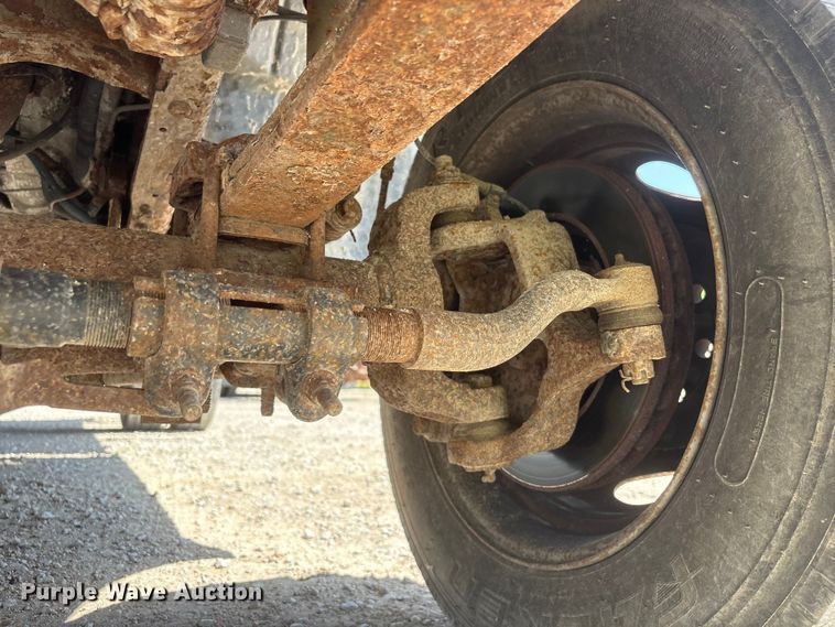 image for item EI5940 2004 Ford F450 Super Duty dump truck