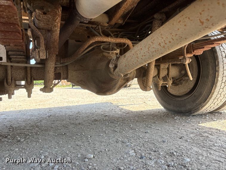 image for item EI5940 2004 Ford F450 Super Duty dump truck