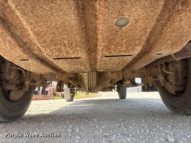 image for item EI5940 2004 Ford F450 Super Duty dump truck