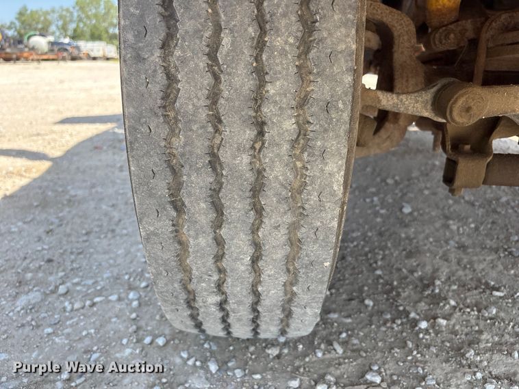image for item EI5940 2004 Ford F450 Super Duty dump truck