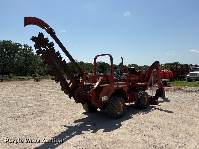 image for item EI5941 2000 Ditch Witch 7610DD trencher