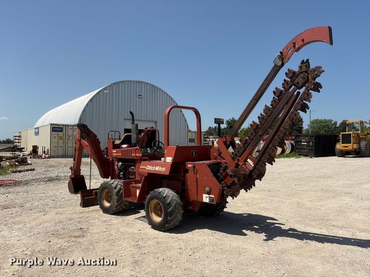 image for item EI5941 2000 Ditch Witch 7610DD trencher