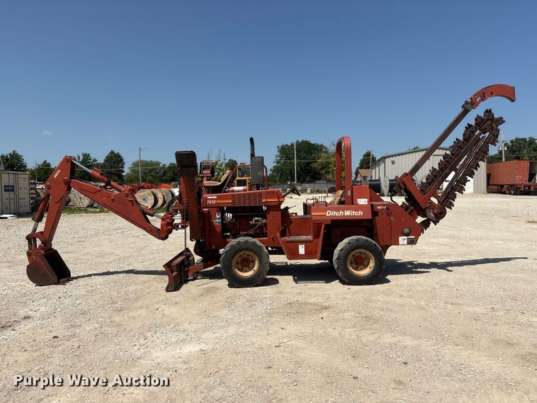 image for item EI5941 2000 Ditch Witch 7610DD trencher