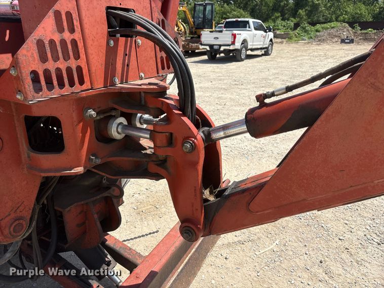 image for item EI5941 2000 Ditch Witch 7610DD trencher