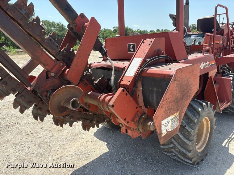 image for item EI5941 2000 Ditch Witch 7610DD trencher