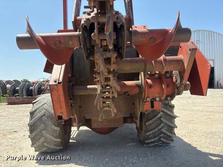 image for item EI5941 2000 Ditch Witch 7610DD trencher