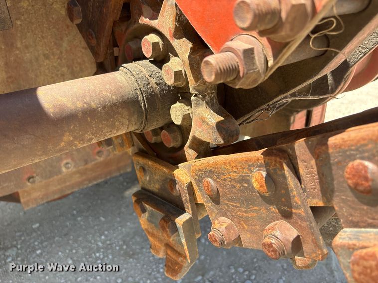 image for item EI5941 2000 Ditch Witch 7610DD trencher