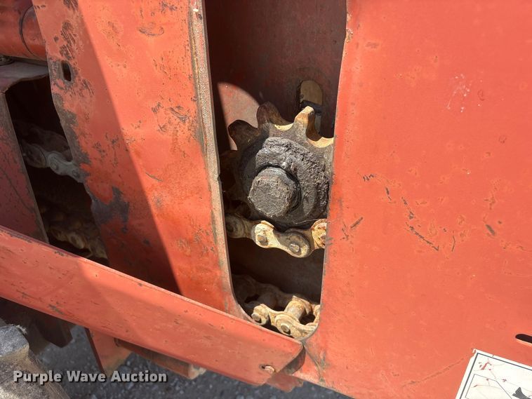 image for item EI5941 2000 Ditch Witch 7610DD trencher