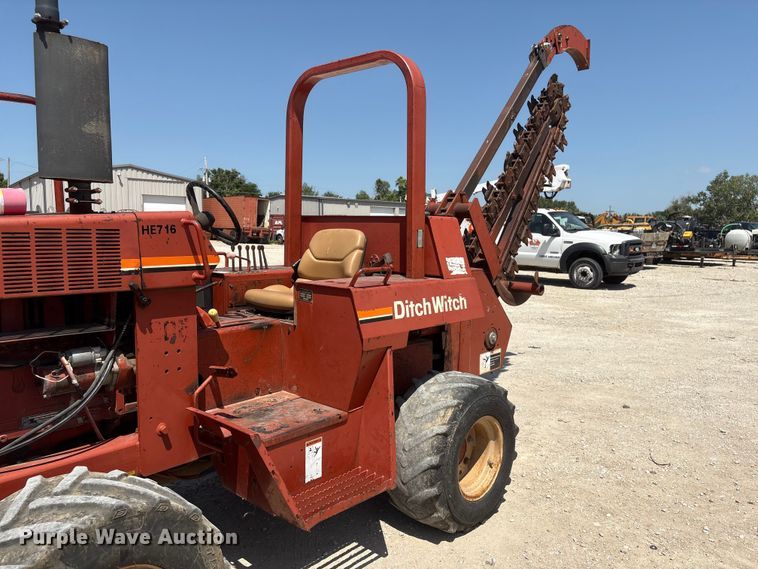 image for item EI5941 2000 Ditch Witch 7610DD trencher