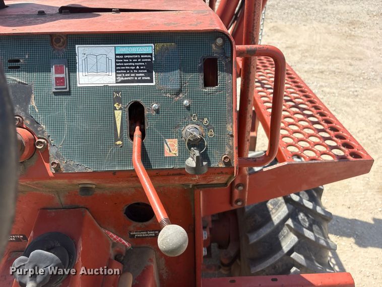 image for item EI5941 2000 Ditch Witch 7610DD trencher
