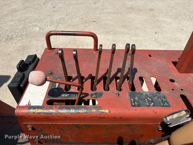 image for item EI5941 2000 Ditch Witch 7610DD trencher