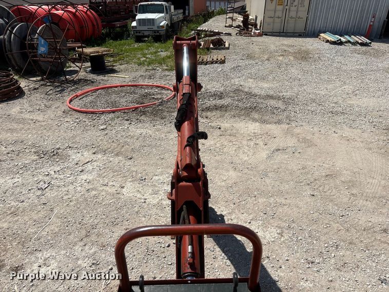 image for item EI5941 2000 Ditch Witch 7610DD trencher