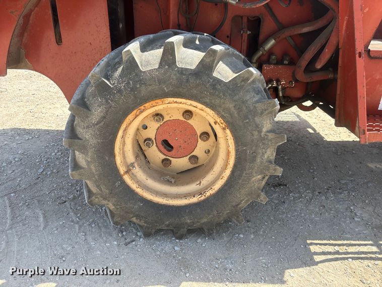 image for item EI5941 2000 Ditch Witch 7610DD trencher