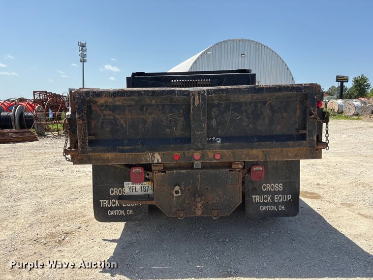 image for item EI5942 2002 Ford F550 dump truck