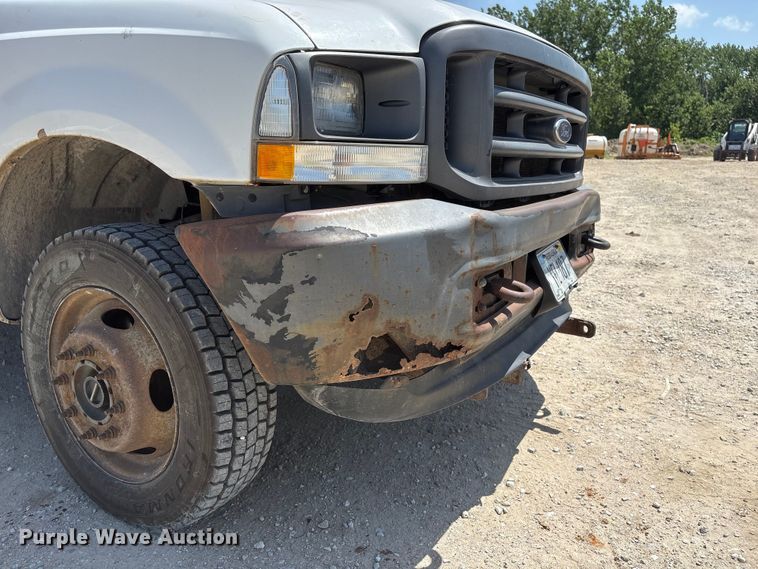 image for item EI5942 2002 Ford F550 dump truck