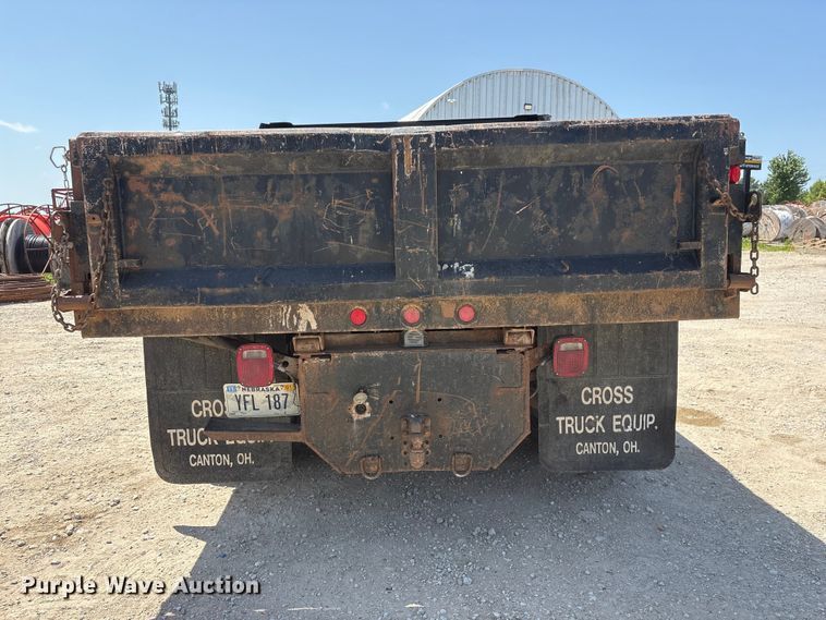 image for item EI5942 2002 Ford F550 dump truck