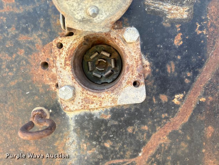 image for item EI5942 2002 Ford F550 dump truck