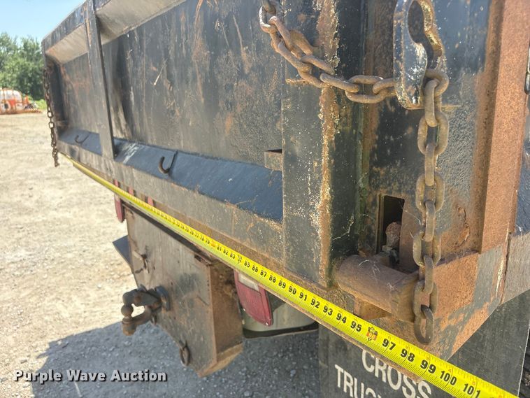 image for item EI5942 2002 Ford F550 dump truck