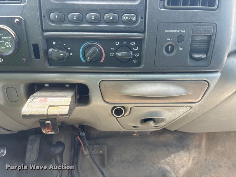 image for item EI5942 2002 Ford F550 dump truck