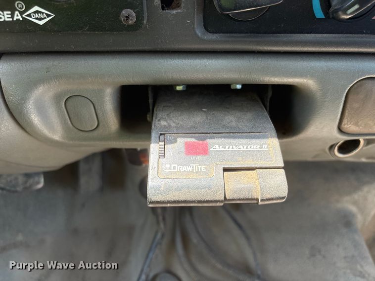 image for item EI5942 2002 Ford F550 dump truck