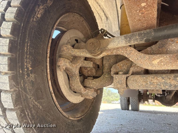 image for item EI5942 2002 Ford F550 dump truck