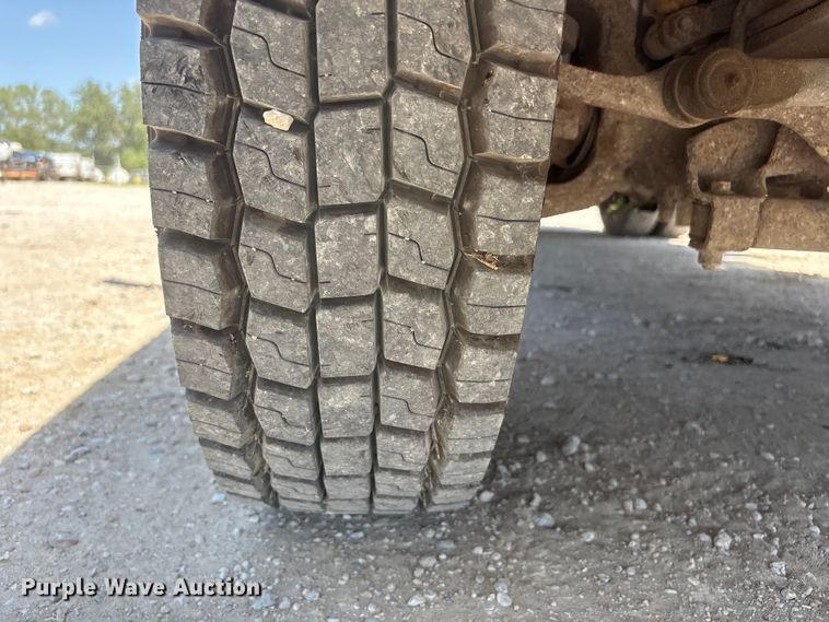 image for item EI5942 2002 Ford F550 dump truck