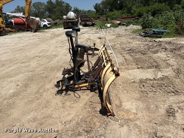 image for item EI5943 Meyers C-8.5 snow plow