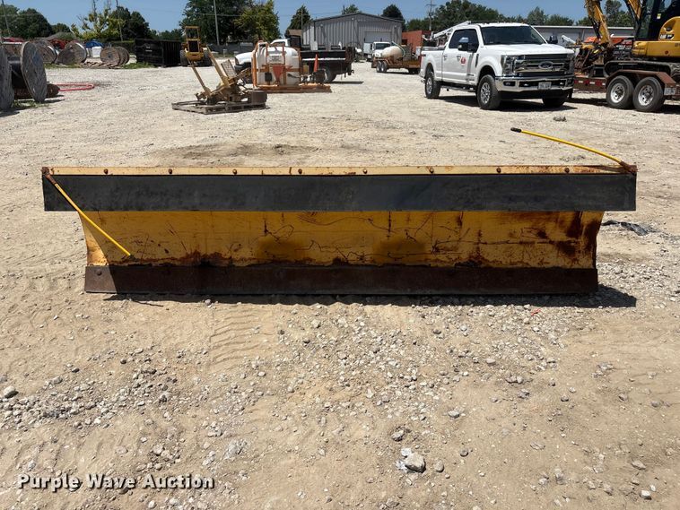 image for item EI5944 Meyer C-9 snow plow