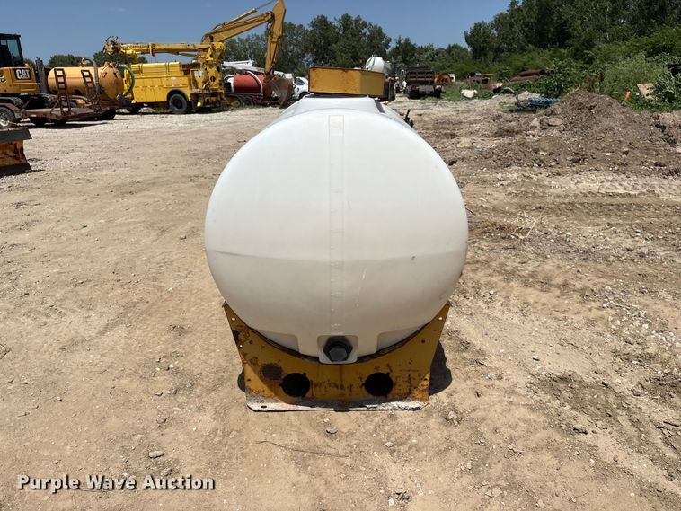 image for item EI5945 Vermeer MT300 mud mixing tank