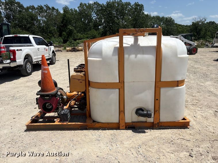 image for item EI5947 Surface to Surface SAM SR. 750 mud mixing tank