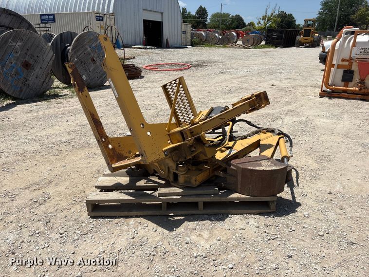 image for item EI5948 Vermeer B500 backhoe attachment