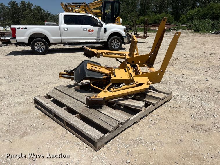 image for item EI5948 Vermeer B500 backhoe attachment