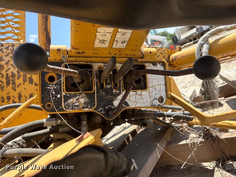 image for item EI5948 Vermeer B500 backhoe attachment