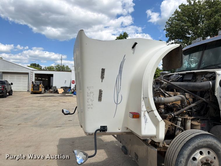 image for item EM0137 2003 Western Star 4900 dump truck