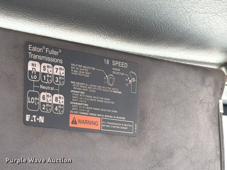 image for item EM0137 2003 Western Star 4900 dump truck