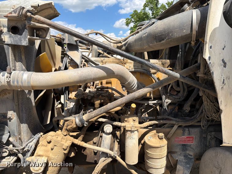 image for item EM0137 2003 Western Star 4900 dump truck