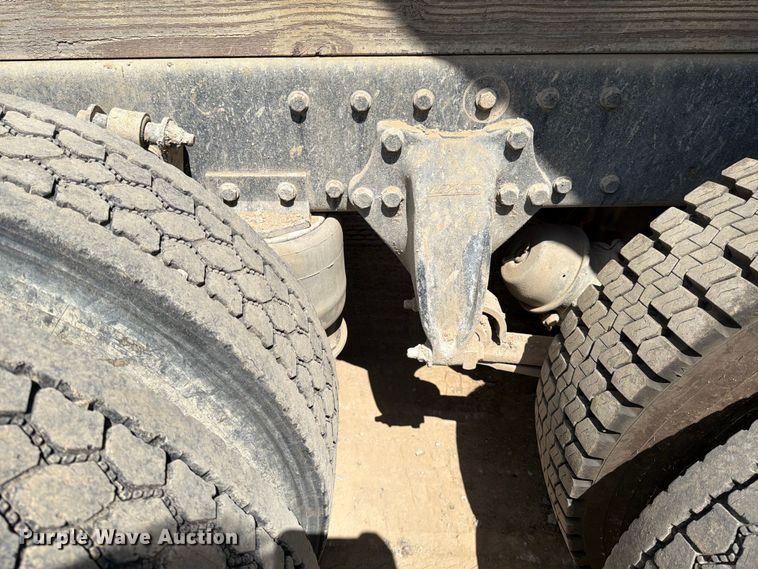 image for item EM0137 2003 Western Star 4900 dump truck