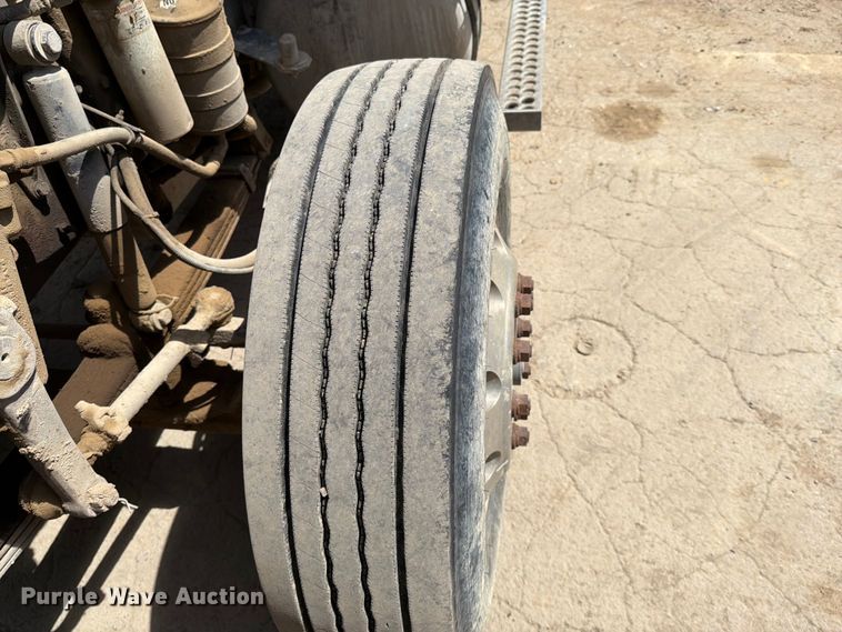image for item EM0137 2003 Western Star 4900 dump truck