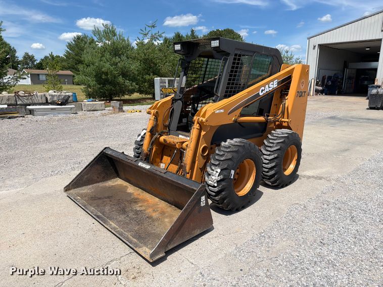 image for item EM0139 2002 Case 70XT skid steer loader