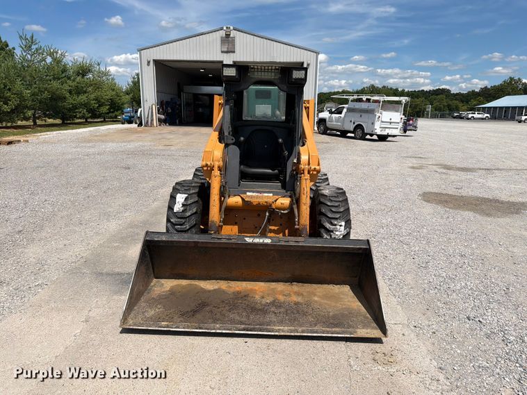 image for item EM0139 2002 Case 70XT skid steer loader