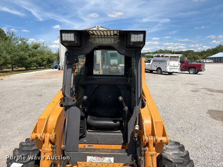 image for item EM0139 2002 Case 70XT skid steer loader