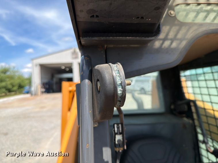 image for item EM0139 2002 Case 70XT skid steer loader