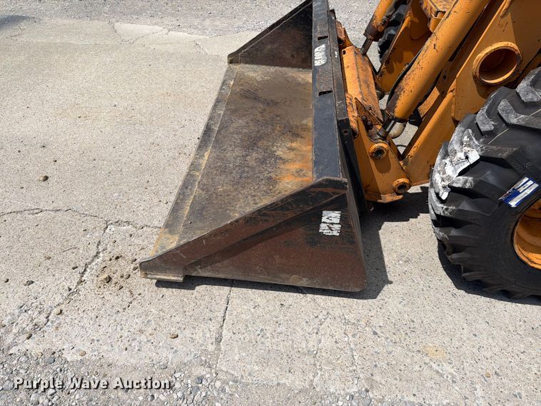 image for item EM0139 2002 Case 70XT skid steer loader