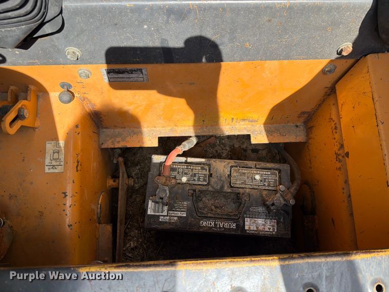 image for item EM0139 2002 Case 70XT skid steer loader