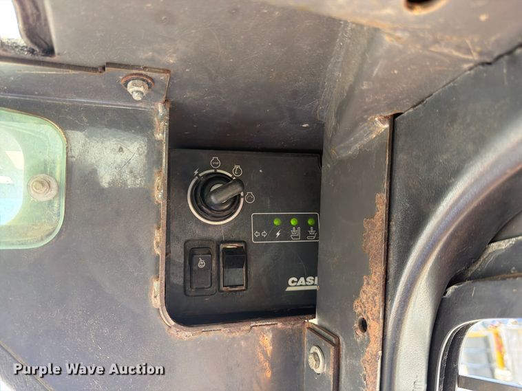 image for item EM0139 2002 Case 70XT skid steer loader