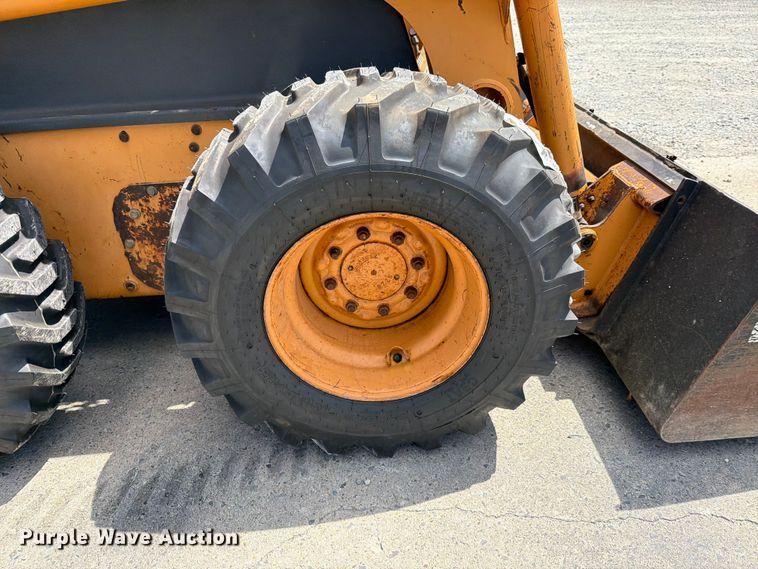 image for item EM0139 2002 Case 70XT skid steer loader