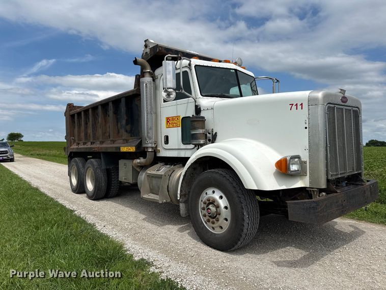 image for item EN0329 2005 Peterbilt 357 dump truck