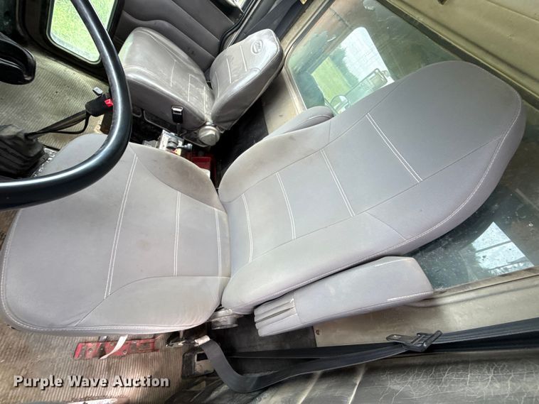 image for item EN0329 2005 Peterbilt 357 dump truck