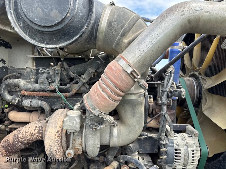 image for item EN0329 2005 Peterbilt 357 dump truck